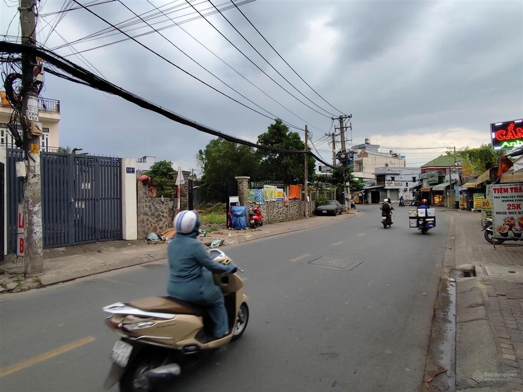 Cần bán đất, đường đình phong phú 100m2 300m2