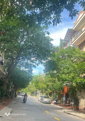 Bán nhà 4 tầng mặt đường Trần Bình Trọng, khu đô thị Trần Hưng Đạo, thành phố Thái Bình cũ