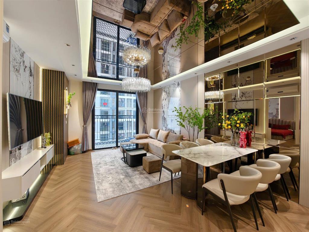 Flash sale căn hộ 2 phòng ngủ tại times city, full nội thất 83 m2 chỉ 8.1 tỷ
