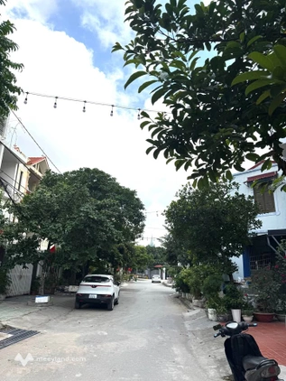 Bán nhà Văn Cao, 90m2 x 3 tầng, ô tô đỗ cửa ngày đêm, đường trước nhà rộng 6m, giá 6.5 tỷ