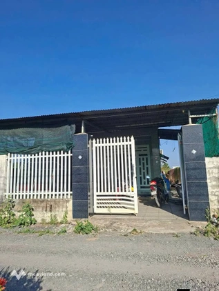 Chủ cần bán gấp nhà và đất giá siêu tốt tại ấp Thạnh Lợi, xã Thạnh Tân, thành phố Tây Ninh