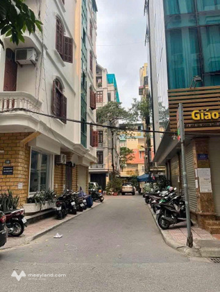 Bán nhà 5 tầng phân lô 106 Hoàng Quốc Việt, 52m2, vỉa hè, ngõ ô tô, sổ A4, giá 19 tỷ