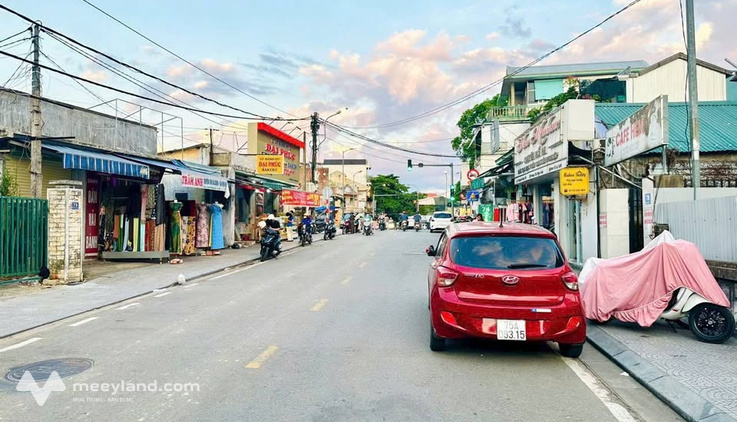 Bán nhà 2 tầng kinh doanh đường Nguyễn Công Trứ, ngay Khu Phố Tây thông Nguyễn Thái Học, thành phố Huế, giá 4.3 tỷ