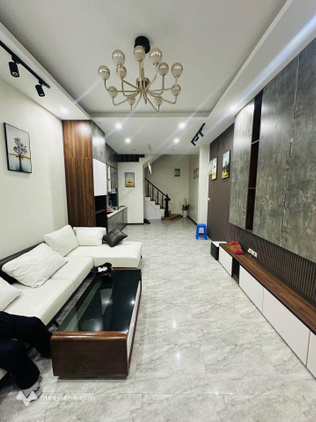Bán nhà Mai Dịch - Cầu Giấy - Diện tích 36m2 - 6 tầng sân thượng rộng mát