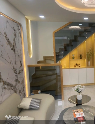 Bán nhà Phan Văn Trị, Bình Thạnh, ngang 9m hiếm, 2 tầng, 3 phòng ngủ, full nội thất