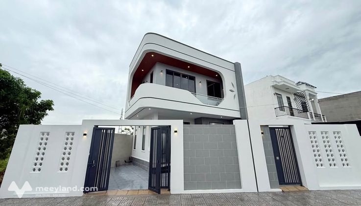 Bán căn nhà 1 trệt 1 lầu tại đường Cao Văn Ngọc, thị trấn Long Điền