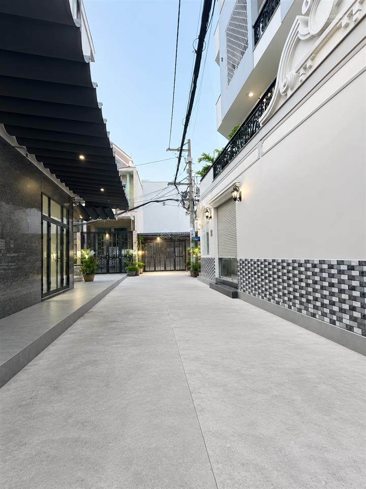 Bán nhà tỉnh lộ 10, hẻm xe hơi 5 x 15m ( 75m2 ) đang kinh doanh phòng trọ giá 3 tỷ x