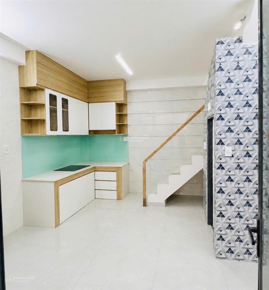 2 tầng bình tân 4.5x6 27m2 2.95 tỷ hẻm 3m thông 2pn 2wc ban công tỉnh lộ 10 hoàn công