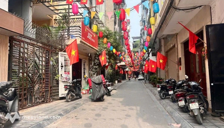 Bán nhà phân lô Liễu Giai, Ba Đình, vỉa hè ô tô tránh, kinh doanh sầm uất, sát Hồ Tây