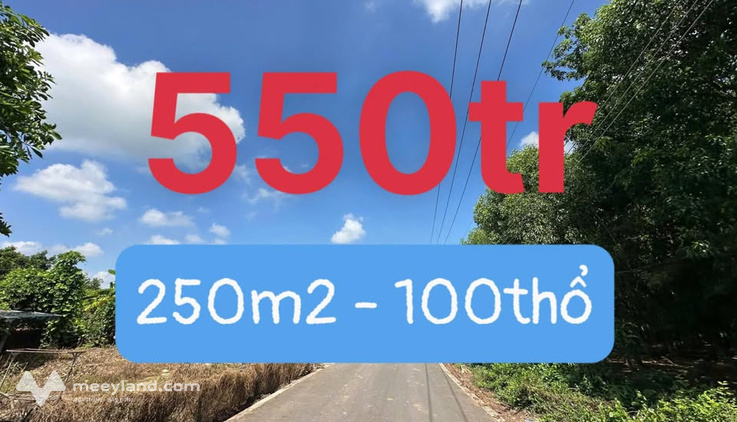 Bán nhanh lô đất ở Phú Giáo cũ, 250m2, sẵn 100m2 thổ cư, mặt tiền nhựa 7m, giá 650 triệu