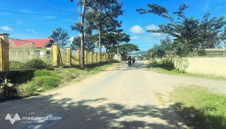 Bán đất Ka Đô, giá dễ đầu tư, khu dân cư hiện hữu, giá 650 triệu