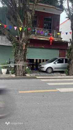Nhà đẹp Lai Xá 32m2, 5 tầng, ô tô đỗ cửa