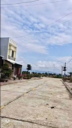 Tìm đâu ra lô đất ngon lành cành đào như thế này nữa