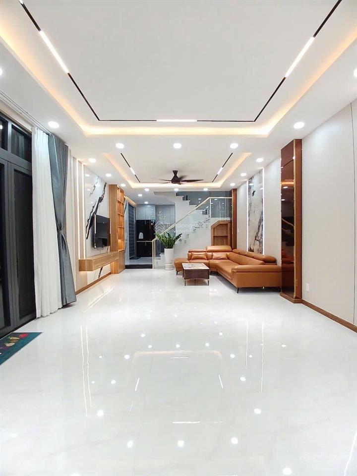 Bán nhà 2 mặt tiền đường số 12, 4,5x14m, 1 lầu, 3 phòng ngủ, nhà mới, gần aeon mall, giá 7.25 tỷ