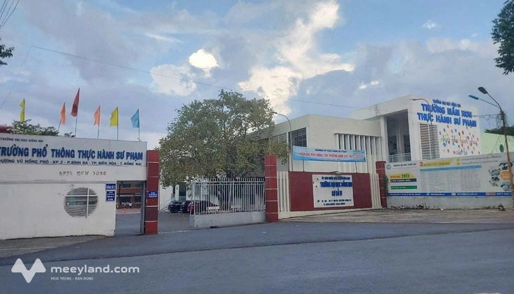 Cơ hội vàng sở hữu ngay căn nhà 1 trệt 1 lầu cũ cùng 4 phòng trọ