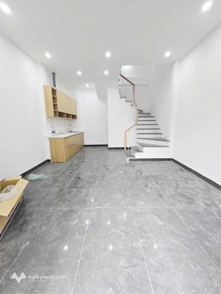 Bán nhà 35,2m2 xây 4 tầng ở Phượng Nghĩa, Phụng Châu, gần trường Đại học Thể dục thể thao, giá 3.28 tỷ