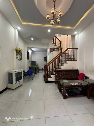 Bán nhà hẻm cạn 81/6D đường Tháp Đôi, trung tâm Quy Nhơn, gần chợ Hoa Lư, giá 2.25 tỷ