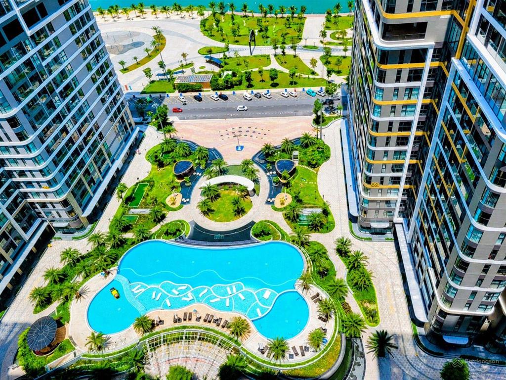 Studio opus one os2xx. 15, studio hoa hậu view hồ & cv, 34m2. giá chỉ 2.723 tỷ. vinhomes grand park
