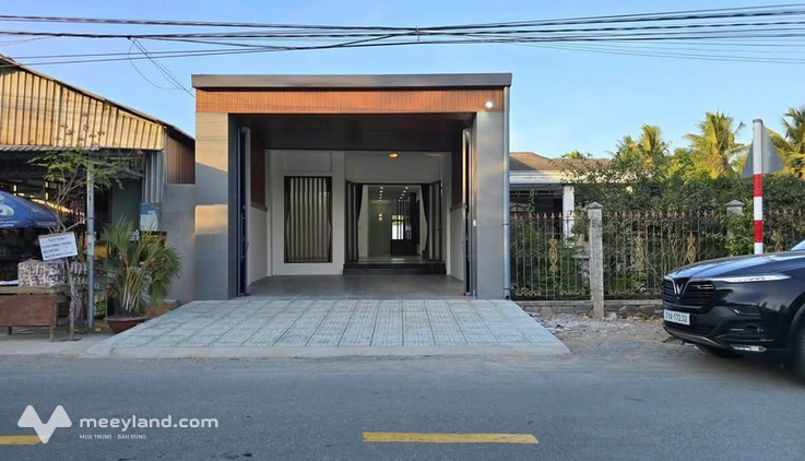 Bán căn nhà mặt tiền vừa ở vừa kinh doanh tại phường An Hội (Sơn Phú, Bến Tre cũ), giá 2.59 tỷ