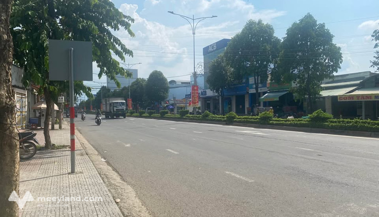 Cần bán căn nhà đất cấp 4 mặt tiền đường Nguyễn Thị Thập, Phường 6, Mỹ Tho