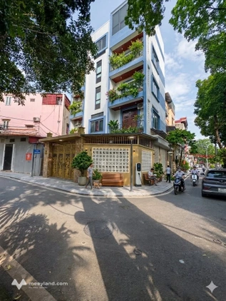 Chỉ 13.8 tỷ có ngay nhà Đức Giang, 52m2, 5 tầng thang máy, vỉa hè kinh doanh