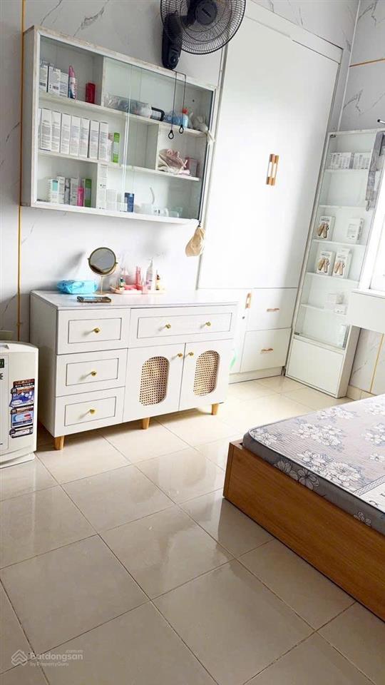 Bán căn hộ nhất lan 3, 2,1 tỷ tl. shr. 60m², 2pn, 1wc. tặng nt. cho thuê 7tr/tháng