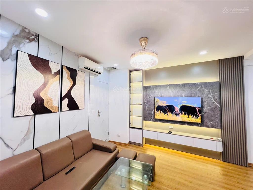 Chính chủ cần bán căn hộ 73m (2n2w) toà tsq euroland mỗ lao. tầng trung, sẵn sổ, full nội thất
