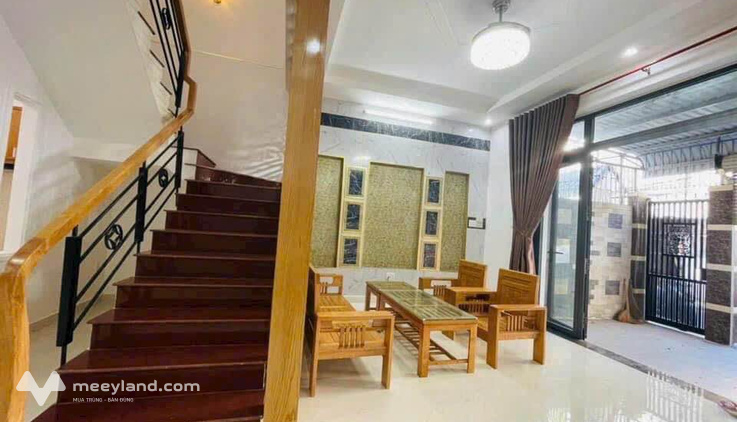 Bán nhà mới đẹp, hẻm 2 ô tô tránh nhau đường Nam Kỳ Khởi Nghĩa, phường Thắng Tam cũ, trung tâm Vũng Tàu, giá 6.3 tỷ