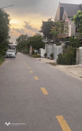 Chính chủ gửi bán lô đất mặt đường Hoàng Tá Thốn - Hưng Lộc