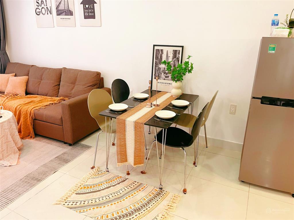 Bán căn hộ galaxy 9, quận 4, dt 70m2, 2pn giá 5.8ty còn tl. giá thật. 0909 228 *** sang