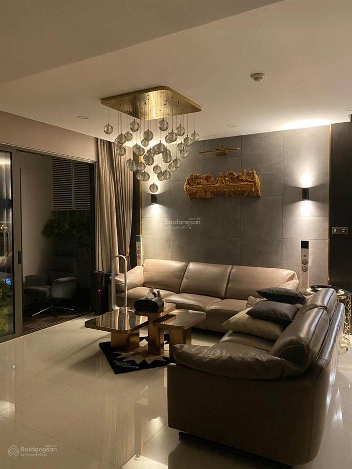 Bán căn 4pn saigon royal quận 4 căn góc view bitexco pháo hoa + trung tâm tài chính thủ thiêm