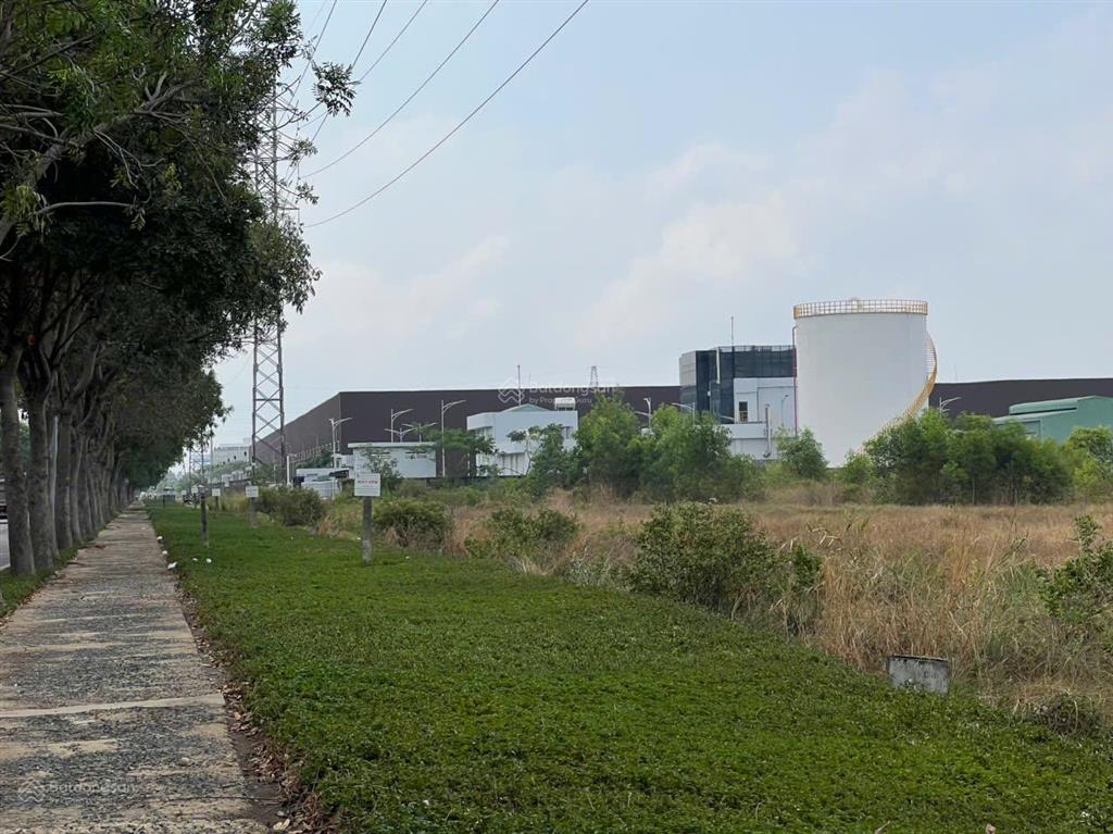 Bán đất kcn phú mỹ 2 tỉnh brvt. bán 30.000m2 và có tách sổ bán đất diện tích theo yêu cầu