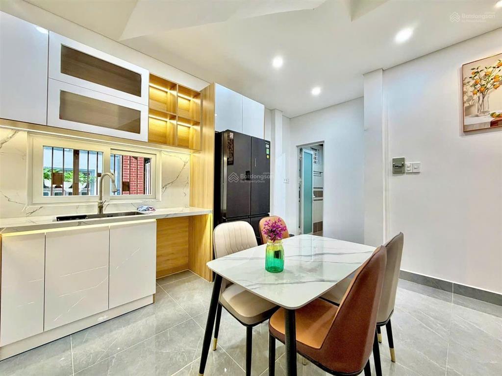 Bán nhà phan đình phùng 5 tầng nhà mới chỉ 8,4 tỷ, (gặp chính chủ)