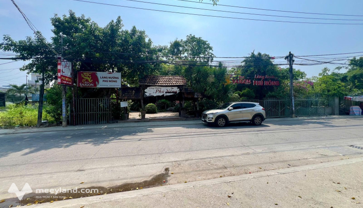 Cho Thuê Nhà Hàng Sân Vườn MT Đường Cầu Dứa Phú Nông. Đầy đủ đồ dùng phục vụ 350 khách. DT 2600m2.
