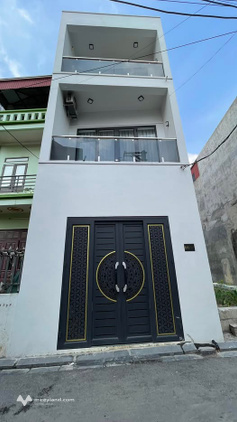 Bán nhà 3 tầng Quang Minh, Hà Nội, mới kính koong, ngõ rộng thoáng, vài bước chân ra chợ