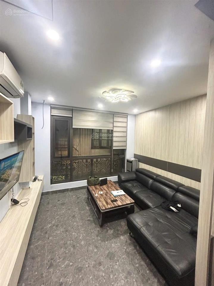 Nhỉnh 6 tỷ có nhà đẹp thụy khuê, ngõ nông, full nội thất, nhà mới về ở luôn 28m2 x 5t