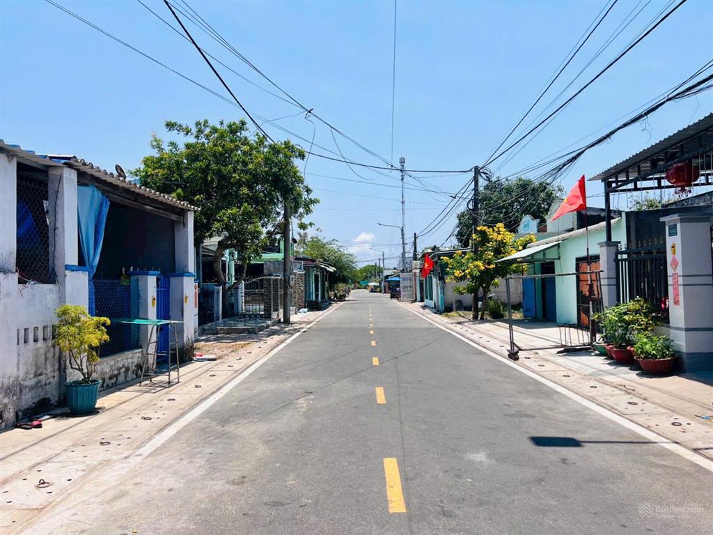 Bán căn nhà ngay biển lộc an xã phước hải tp hcm