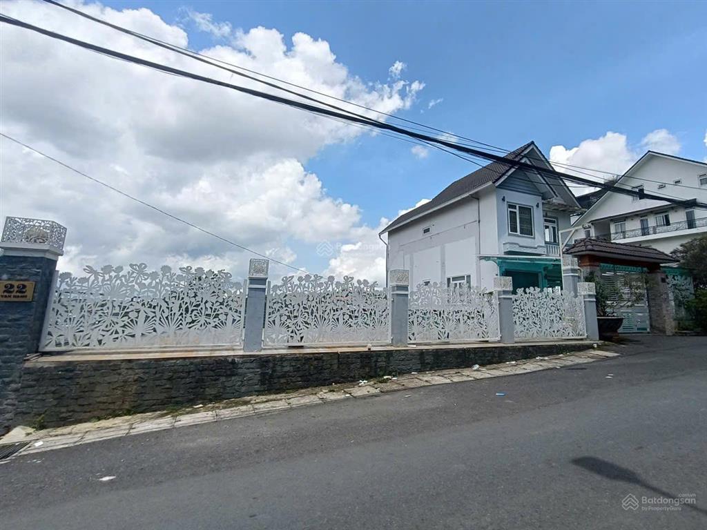 Đất mặt tiền vạn hạnh, đà lạt full thổ cư view đẹp trung tâm dt 400m2, giá 25 tỷ