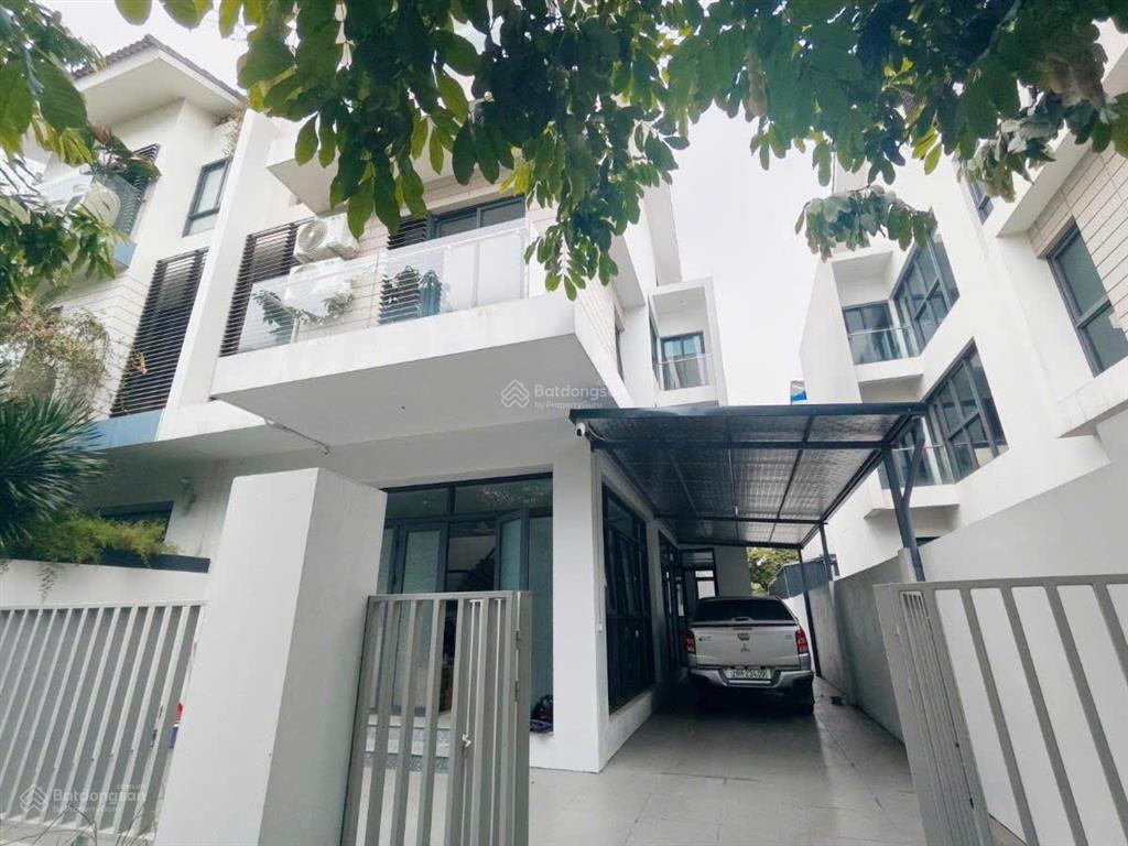 Bán gấp biệt thự an vượng 180m2 mặt tiền 9m giá 45 tỷ full nội thất
