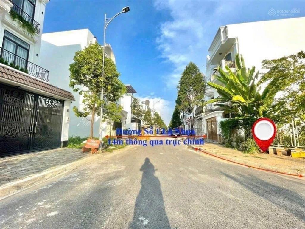 Bán lỗ nền góc 2 mặt tiền kdc nam long giá siêu rẻ , dưới 5 tỷ , một nền duy nhất