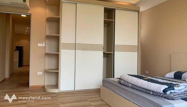 Cho Thuê Mặt Bằng View Hồ Trúc Bạch Vị Trí Vàng Kinh Doanh Chỉ 8 Triệu/Th