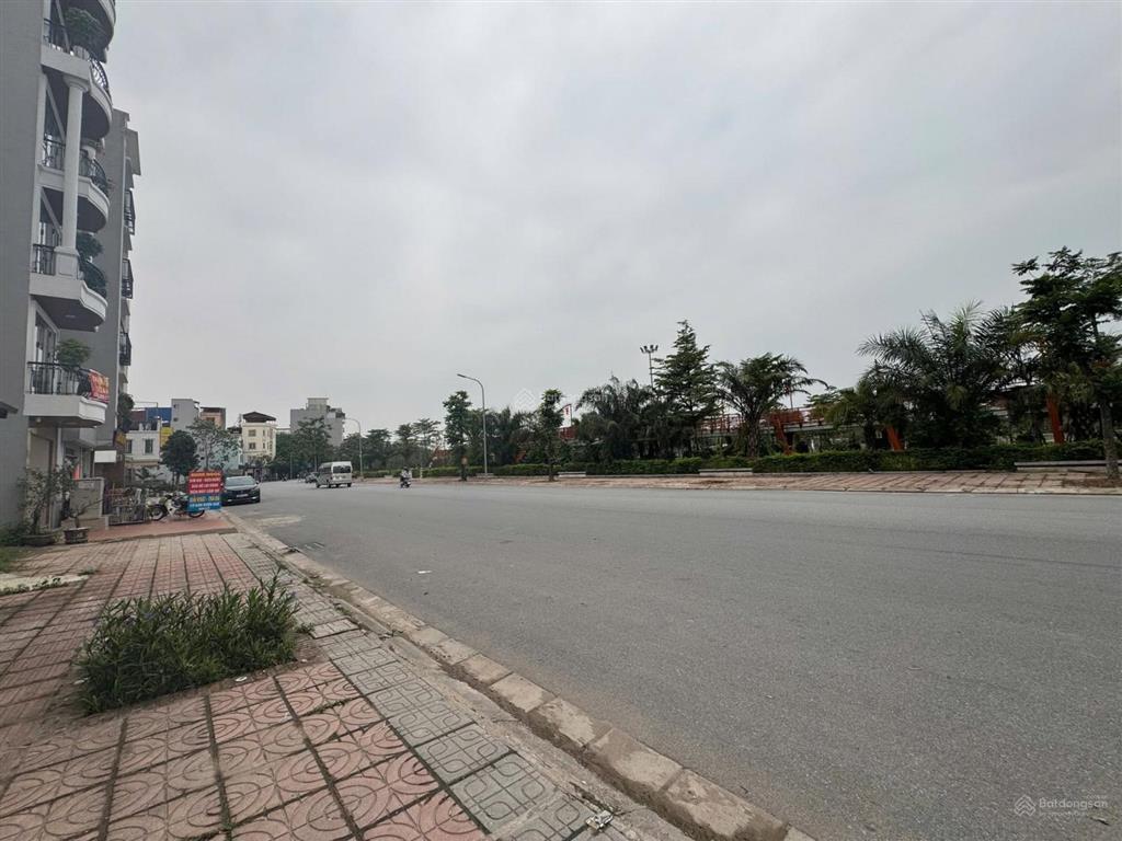 Mặt phố hoàng minh đạo 106m² thang máy mt 7m kinh doanh đỉnh