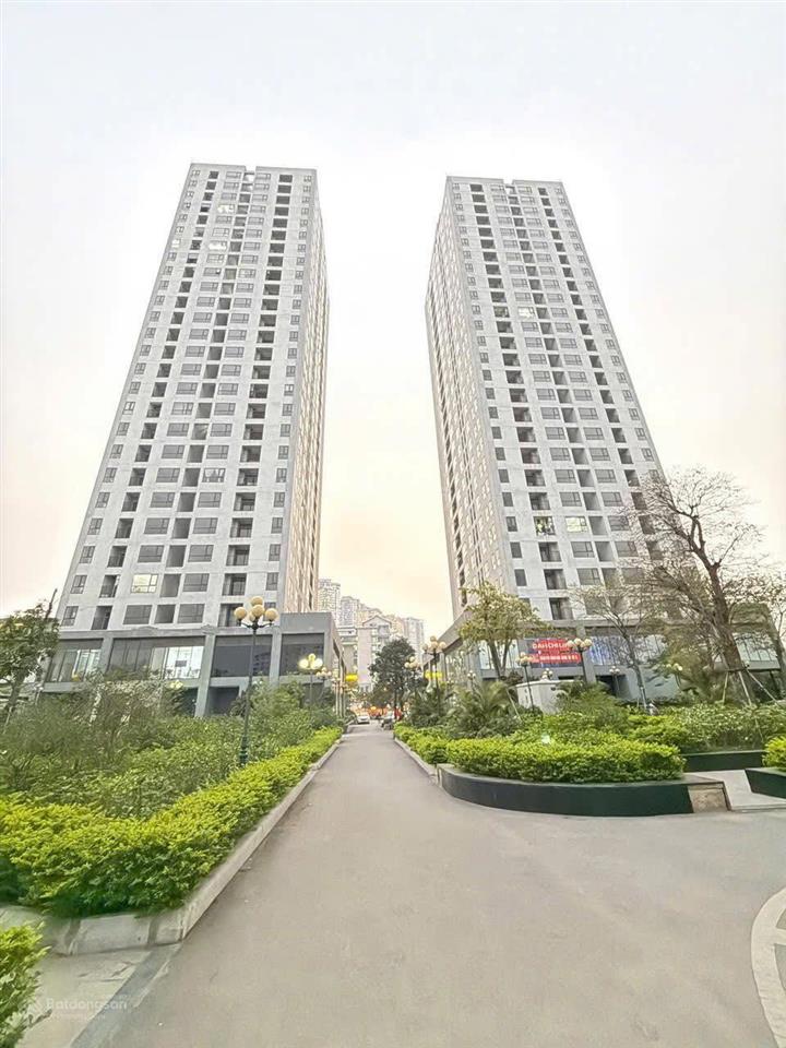 Chính chủ cần bán căn hộ số 1608 ct2 tòa x2 đại kim dt107m, 3 ngủ, 2 vs, căn góc đông nam view hồ