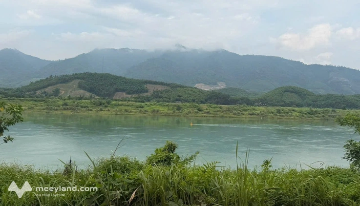 Bán đất phù hợp kinh doanh, làm nhà vườn đều đẹp, view trực diện sông Đà