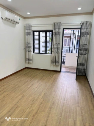 Bán nhà 2 tầng khang trang tại Lê Văn Sỹ, Quận 3, giá 6,95 tỷ