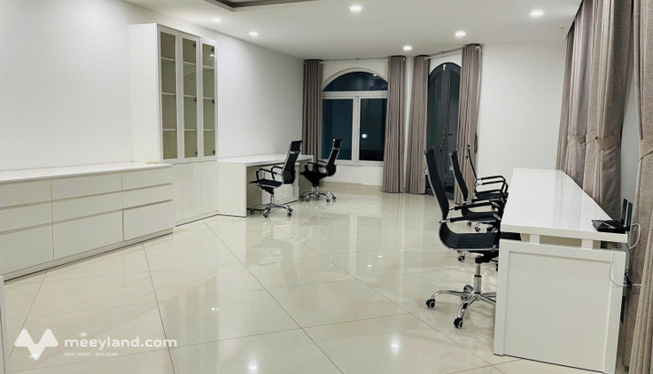 Cho thuê tòa nhà văn phòng căn góc 2 mặt tiền giá hót 70tr tại KDC Him Lam Kênh Tẻ
