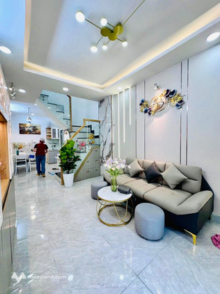 Nhà mới 2 tầng, gần ngân hàng ACB Phan Huy Ích, 3.85 tỷ