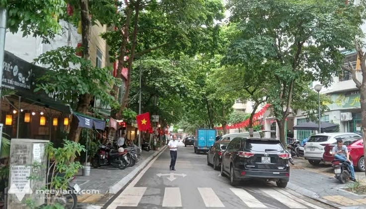 Bán mảnh đất lô góc cực đẹp tại khu đô thị Dịch Vọng, Cầu Giấy, Hà Nội