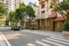 Bán biệt thự đơn lập khu đô thị Dịch Vọng, thang máy, hầm ô tô, gần công viên, khu vip Cầu Giấy