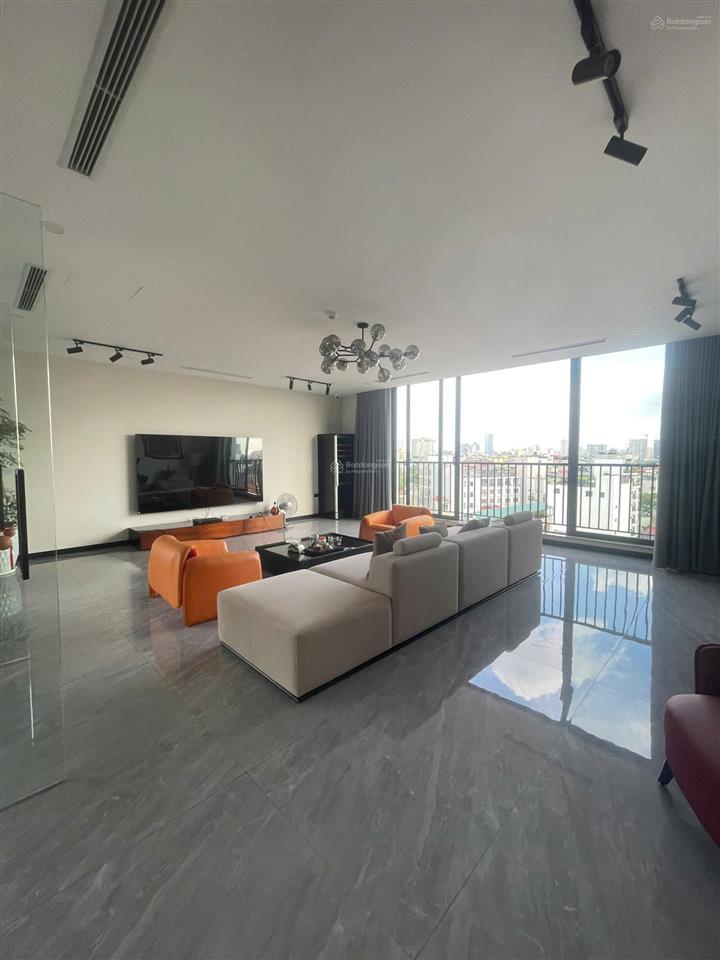 Siêu phẩm 10 tầng mặt phố tây hồ, 245m2, 3 mặt thoáng, dòng tiền hơn 2 tỷ/năm, nội thất đẳng cấp